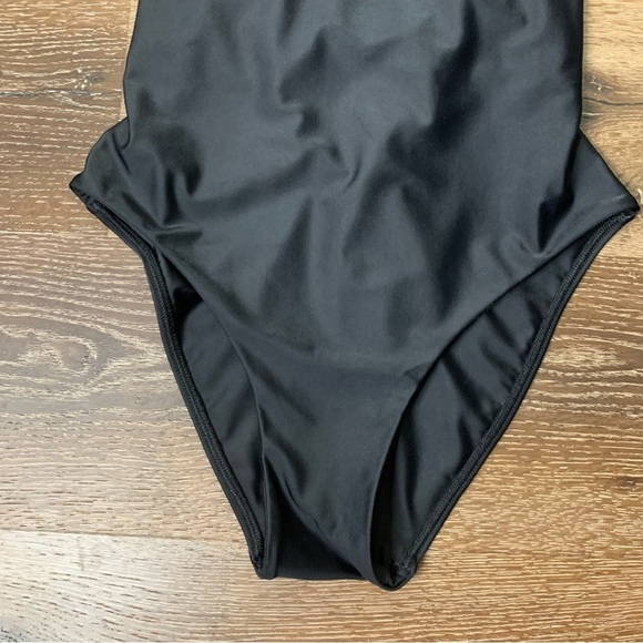 Matteau womens black wrap plunge lace one piece swimsuit 4/ US8 - Picture 3 of 10